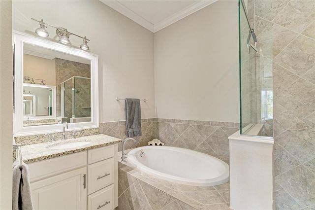 348 SAPPHIRE LAKE DRIVE 101, Bradenton, FL 34209