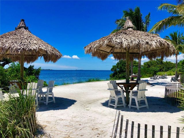 348 SAPPHIRE LAKE DRIVE 101, Bradenton, FL 34209