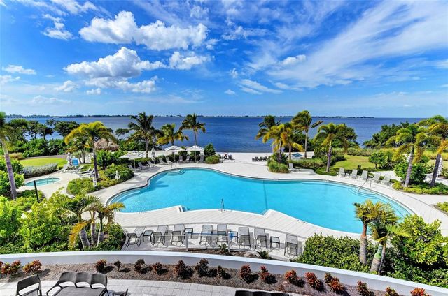 348 SAPPHIRE LAKE DRIVE 101, Bradenton, FL 34209