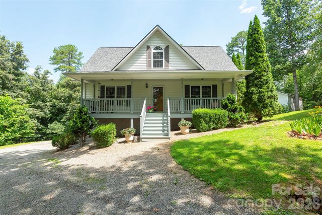 90 Pine Forest Drive, Weaverville, NC 28787