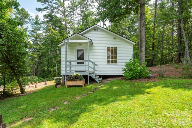 90 Pine Forest Drive, Weaverville, NC 28787
