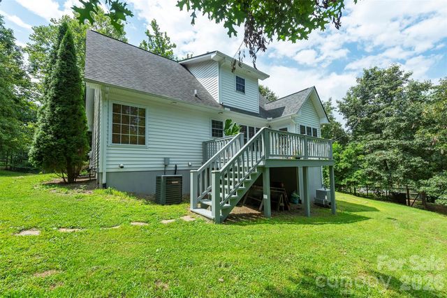 90 Pine Forest Drive, Weaverville, NC 28787
