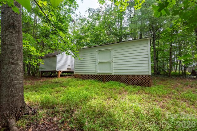 90 Pine Forest Drive, Weaverville, NC 28787