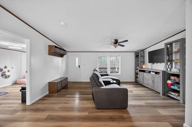 240 Hawks Way, Chatsworth, GA 30705