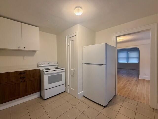 335 Ardmore Drive, Ferndale City, MI 48220