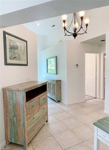 2037 Crown Pointe BLVD, Naples, FL 34112