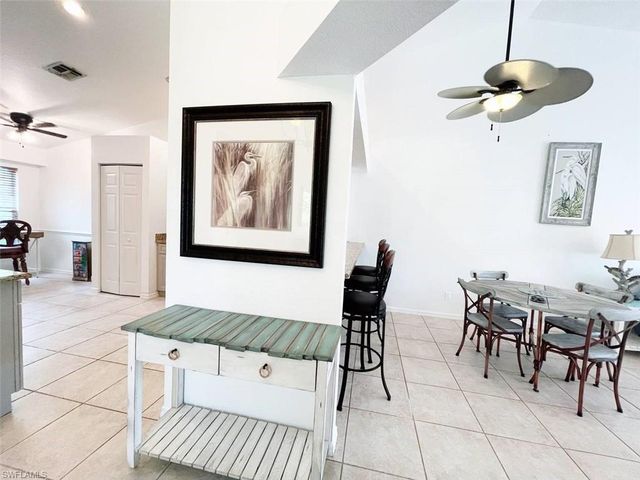 2037 Crown Pointe BLVD, Naples, FL 34112