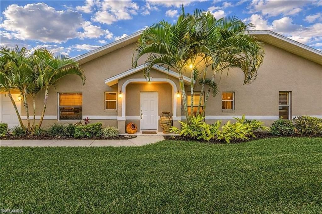 2037 Crown Pointe BLVD, NAPLES, FL 34112 — photo 2