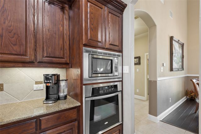 4312 Crestview Lane, Mansfield, TX 76063