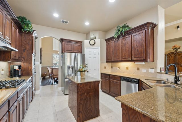 4312 Crestview Lane, Mansfield, TX 76063