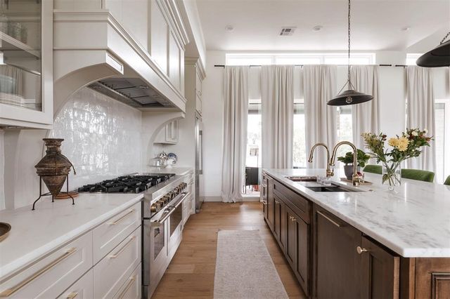 501 Old Creek Road, Edmond, OK 73034