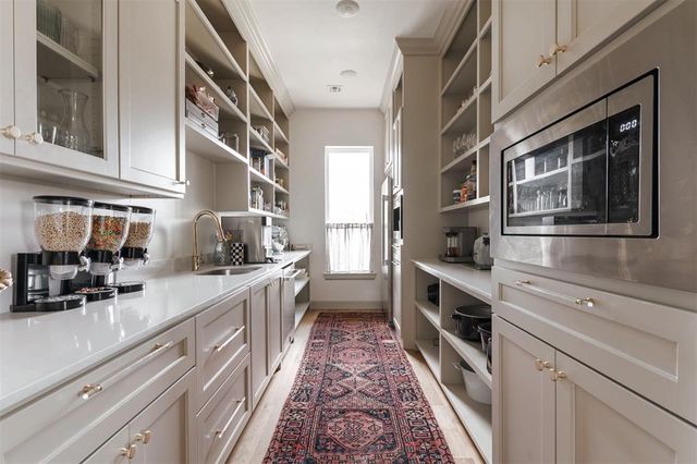 501 Old Creek Road, Edmond, OK 73034