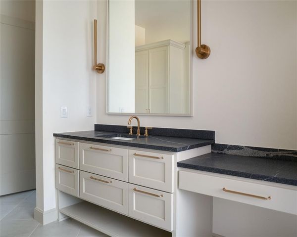 501 Old Creek Road, Edmond, OK 73034