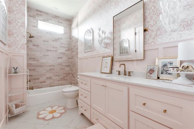 501 Old Creek Road, Edmond, OK 73034