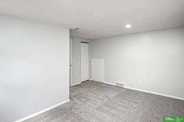 1807 Warren Street, Bellevue, NE 68005