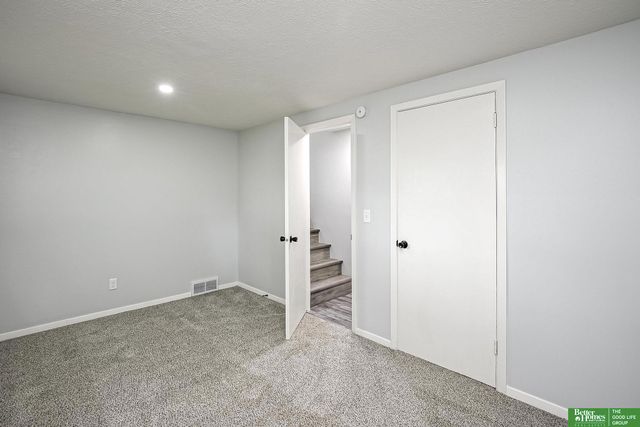 1807 Warren Street, Bellevue, NE 68005
