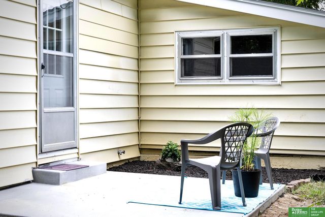 1807 Warren Street, Bellevue, NE 68005