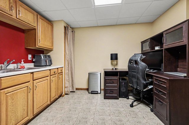 2632 Fairfield Drive, Zeeland, MI 49464