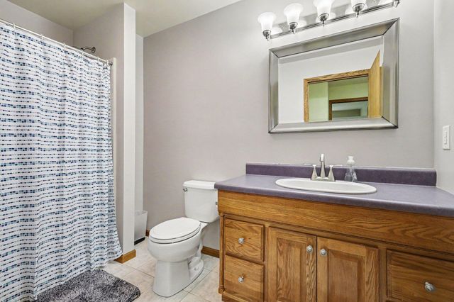 2632 Fairfield Drive, Zeeland, MI 49464