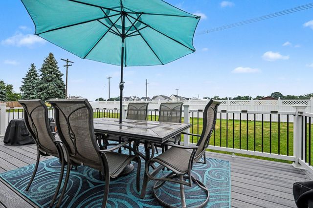 2632 Fairfield Drive, Zeeland, MI 49464