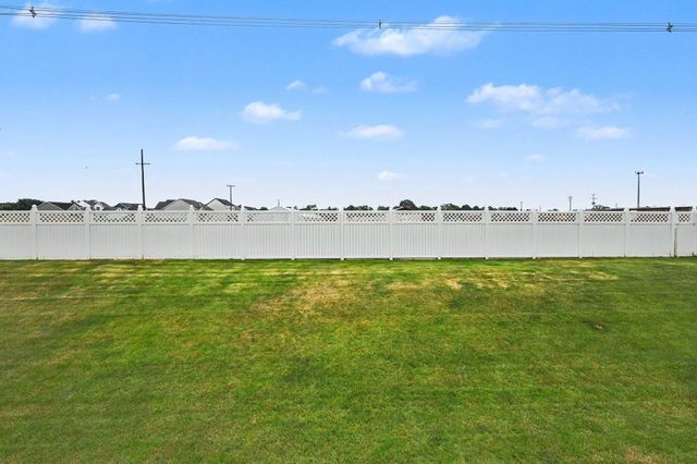 2632 Fairfield Drive, Zeeland, MI 49464