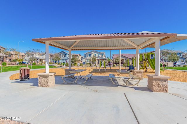 232 N 56TH Place, Mesa, AZ 85205