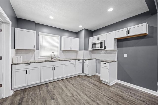 4010 Montgall Avenue, Kansas City, MO 64130