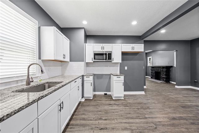 4010 Montgall Avenue, Kansas City, MO 64130