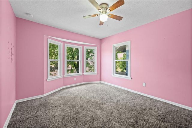 4010 Montgall Avenue, Kansas City, MO 64130