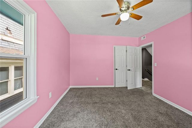 4010 Montgall Avenue, Kansas City, MO 64130