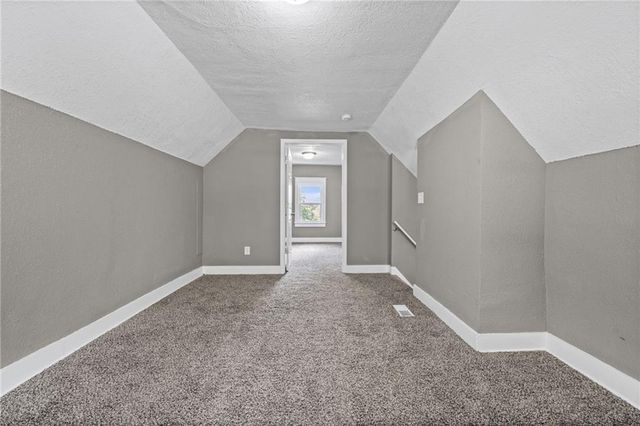 4010 Montgall Avenue, Kansas City, MO 64130