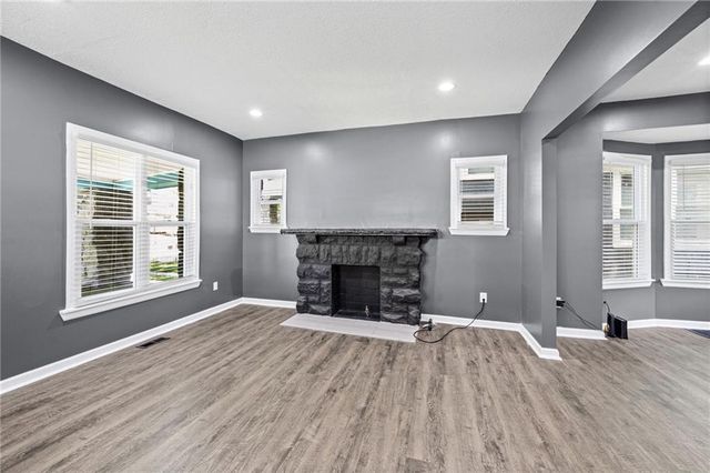 4010 Montgall Avenue, Kansas City, MO 64130