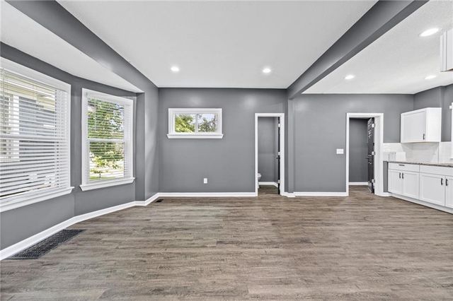 4010 Montgall Avenue, Kansas City, MO 64130