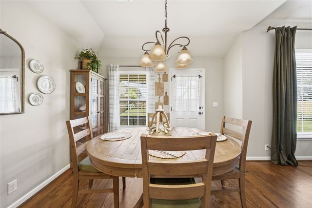 3906 S Maple Avenue, Sand Springs, OK 74063