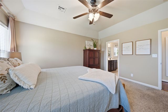 3906 S Maple Avenue, Sand Springs, OK 74063