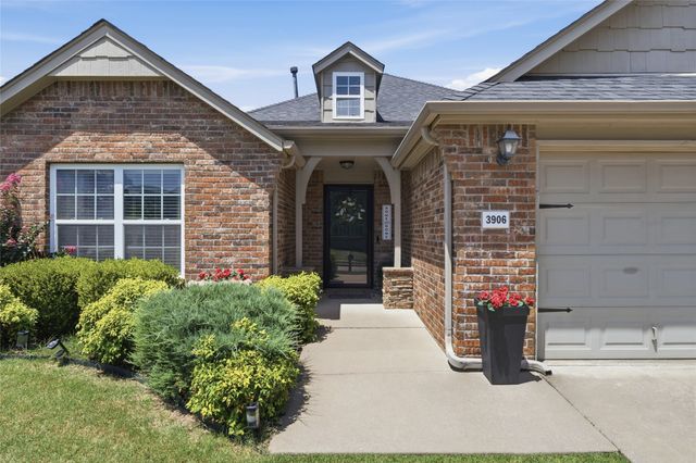 3906 S Maple Avenue, Sand Springs, OK 74063