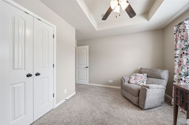 3906 S Maple Avenue, Sand Springs, OK 74063