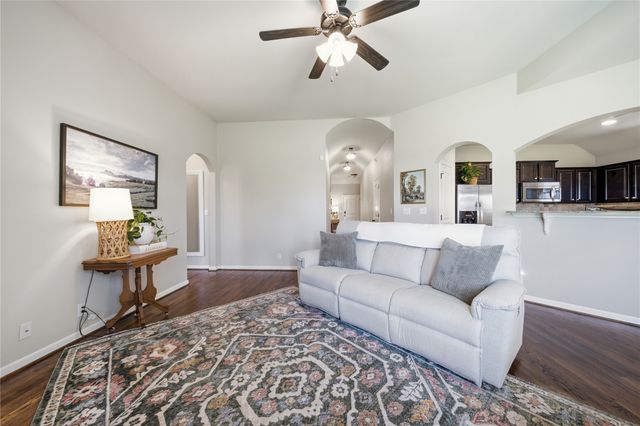 3906 S Maple Avenue, Sand Springs, OK 74063