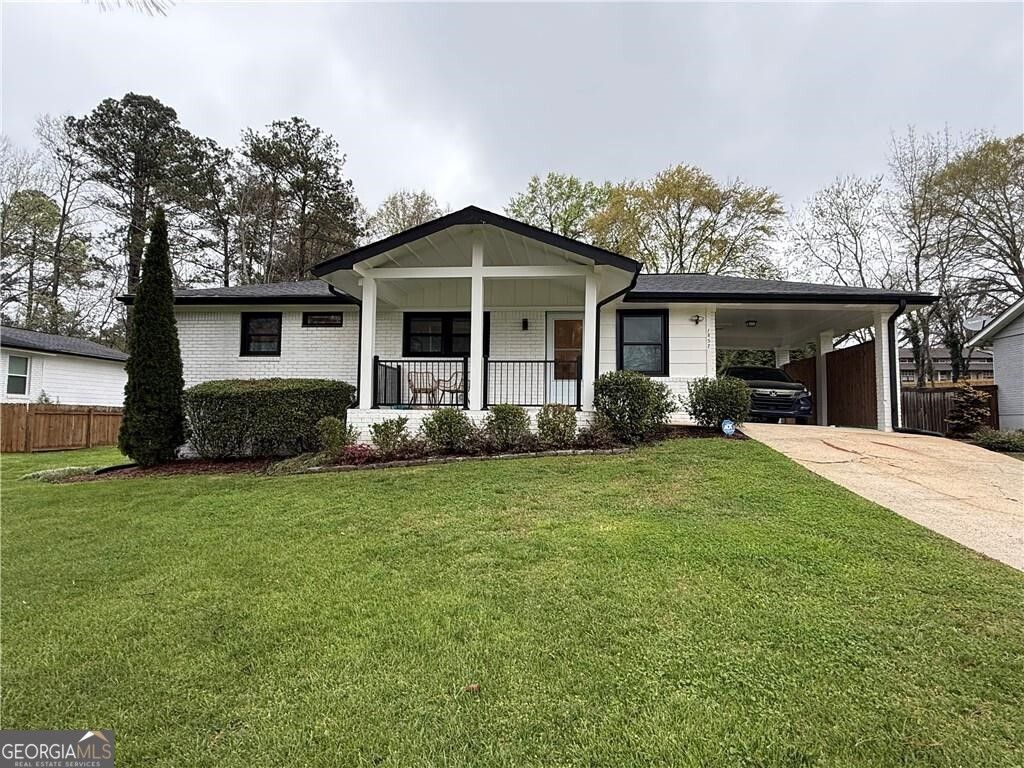 1857 Lochlomand Lane SE, Smyrna, GA 30080