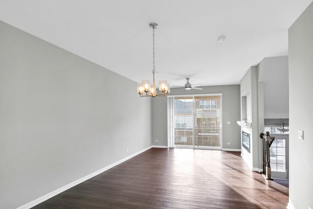 478 Woodmoor Drive 478, Lombard, IL 60148