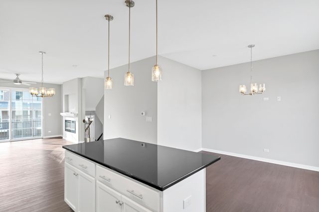 478 Woodmoor Drive 478, Lombard, IL 60148