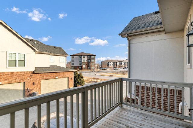 478 Woodmoor Drive 478, Lombard, IL 60148