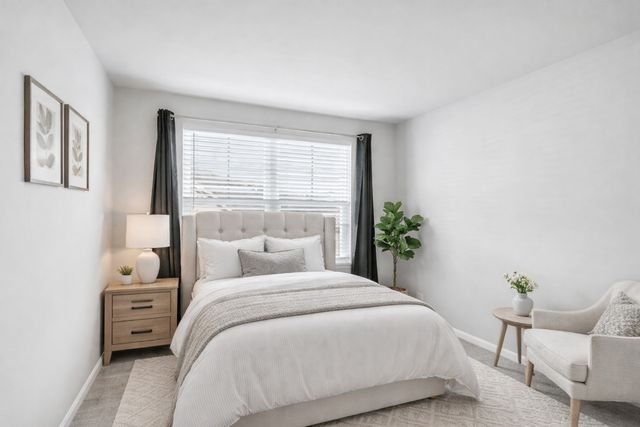 478 Woodmoor Drive 478, Lombard, IL 60148