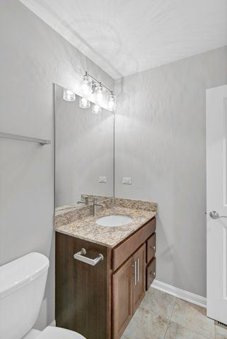 478 Woodmoor Drive 478, Lombard, IL 60148