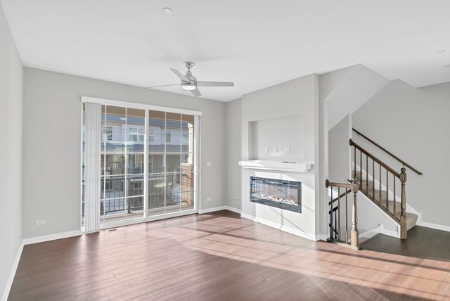 478 Woodmoor Drive 478, Lombard, IL 60148