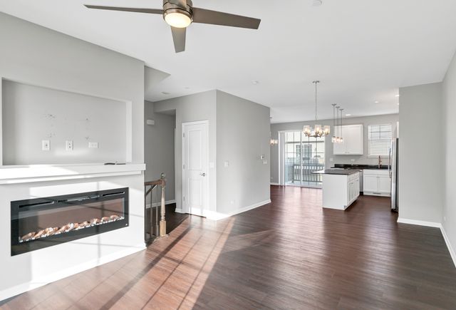 478 Woodmoor Drive 478, Lombard, IL 60148