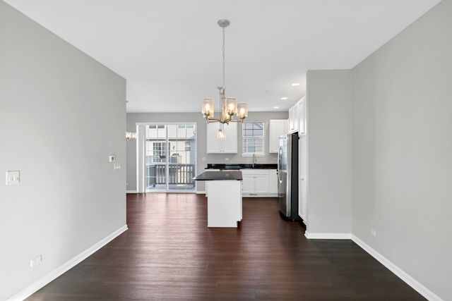 478 Woodmoor Drive 478, Lombard, IL 60148