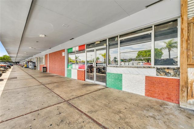 W 84 St, Hialeah, FL 33014