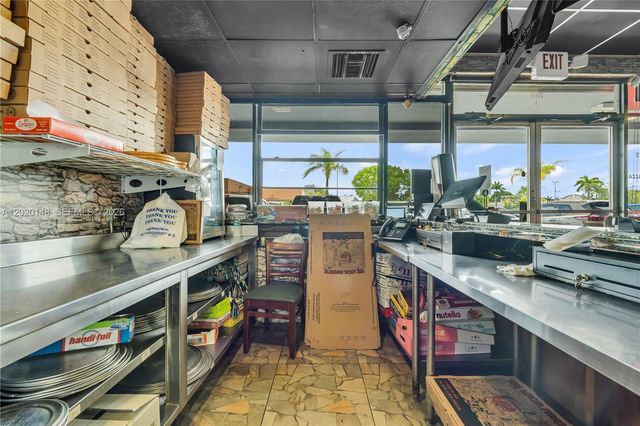 W 84 St, Hialeah, FL 33014
