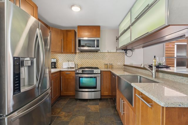 1006 Foster Street, Evanston, IL 60201